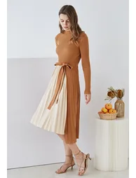 Front Pleats Splicing Belted Hi-Lo Knit Dress in Caramel - 1