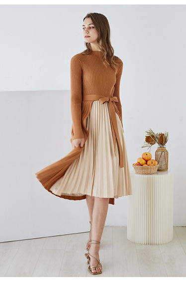 Front Pleats Splicing Belted Hi-Lo Knit Dress in Caramel