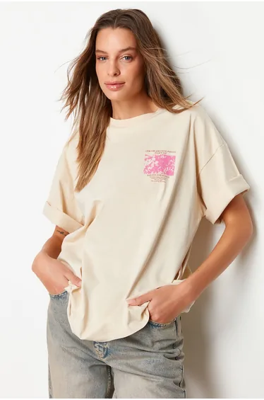 تيشيرت بتصميم واسع