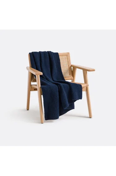 غطاء محبوك مضلع