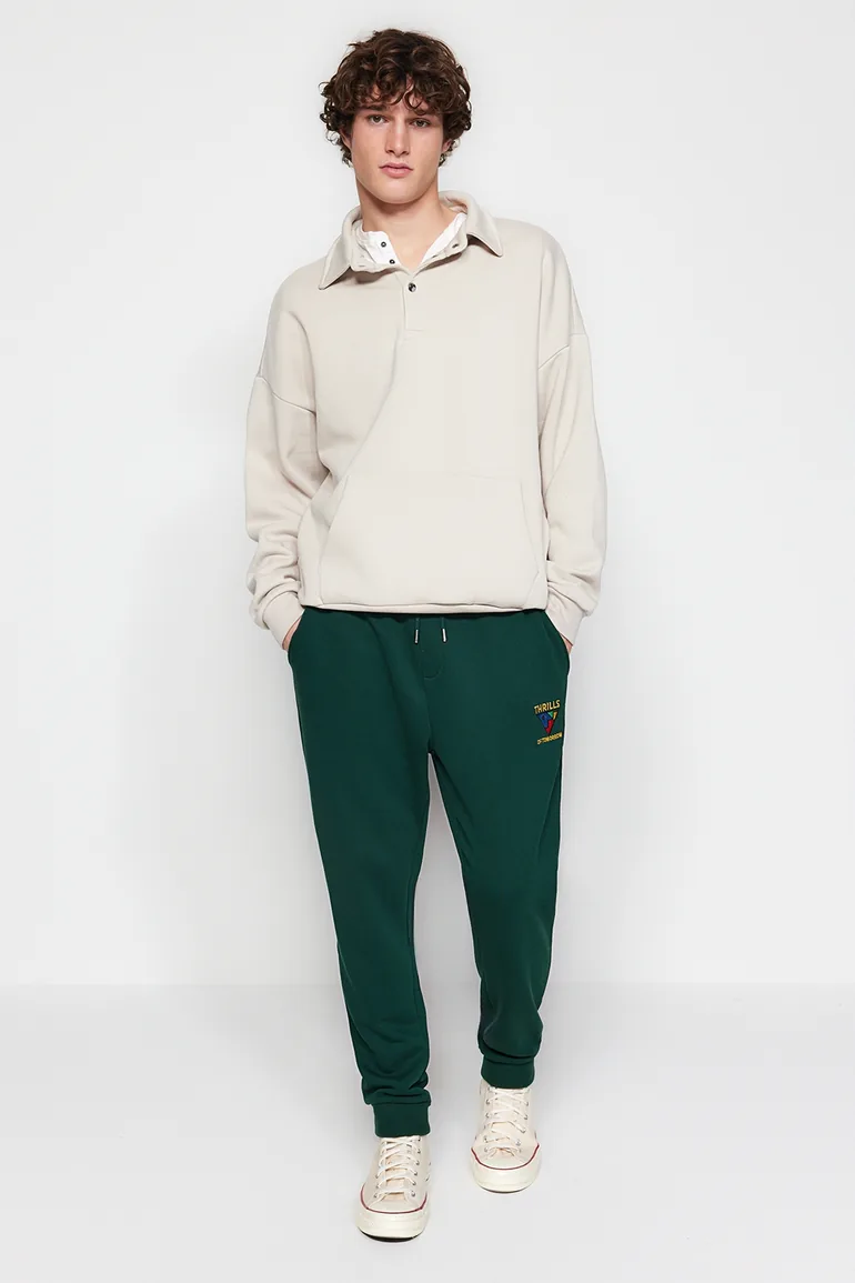 Men's Green Regular/Regular Fit Geometric-Texture Embroidered Drawstring Elastic Leg Sweatpants. - 3