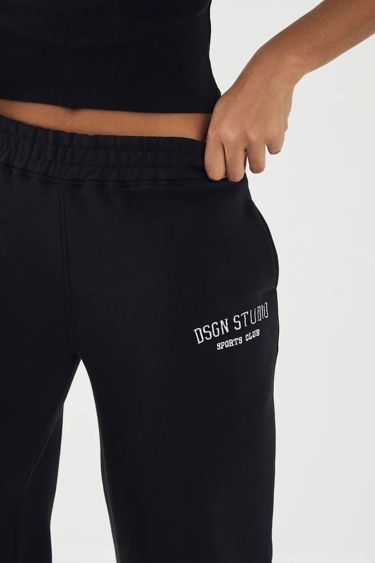 Petite DSGN Studio Applique Straight Leg Jogger - black - 3