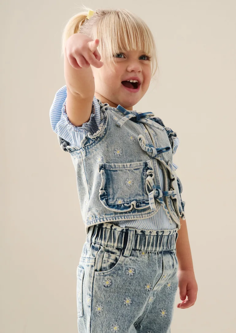Kiki Embroidered Daisy Denim Gilet - 2