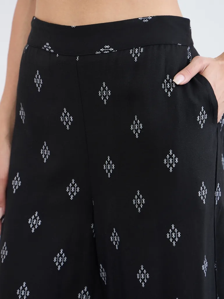 Black Printed Wide Leg Pants with Side Pocket - 2