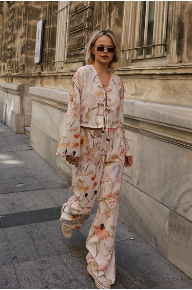 Beige-Multicolored Floral Tie Blouse Elastic Trousers Woven Bottom - Top Set product thumbnail 3