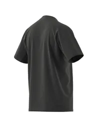 Train Essentials Seasonal Logo Training T-Shirt - 11