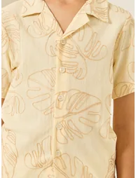 Boys Off-White Embroidered Shirt and Shorts Set - 2