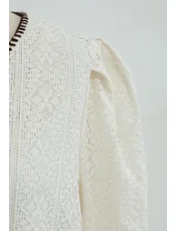 Contrast Edge Floral Cutwork Top in Cream - 2
