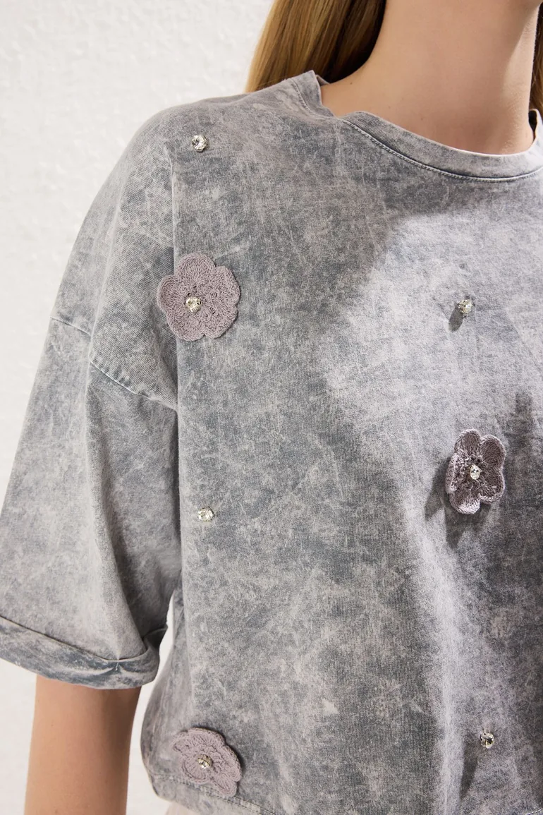 Grey Washed Floral Relaxed/Comfortable Crop Knit T-Shirt - 2