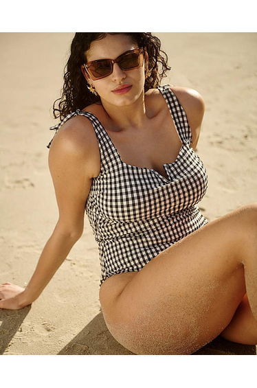 MAGISCULPT Contour Me Swimsuit