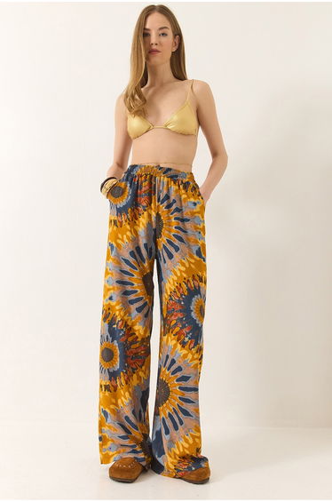 Women's Elastic Waist Patterned Pocket Detailed Flowy Viscose Palazzo Trousers