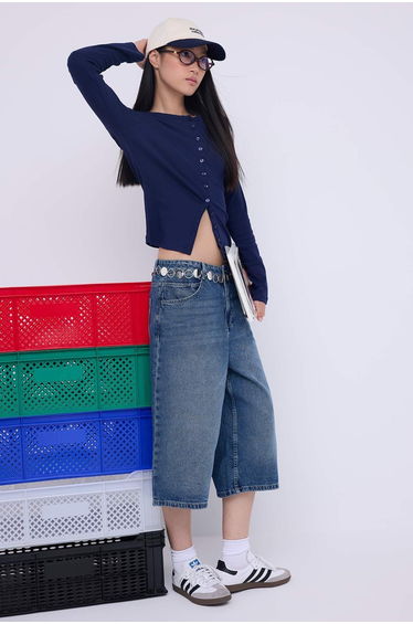 Wardrobe Essentials – Navy Blue Button-Down Stretch Knit Blouse |