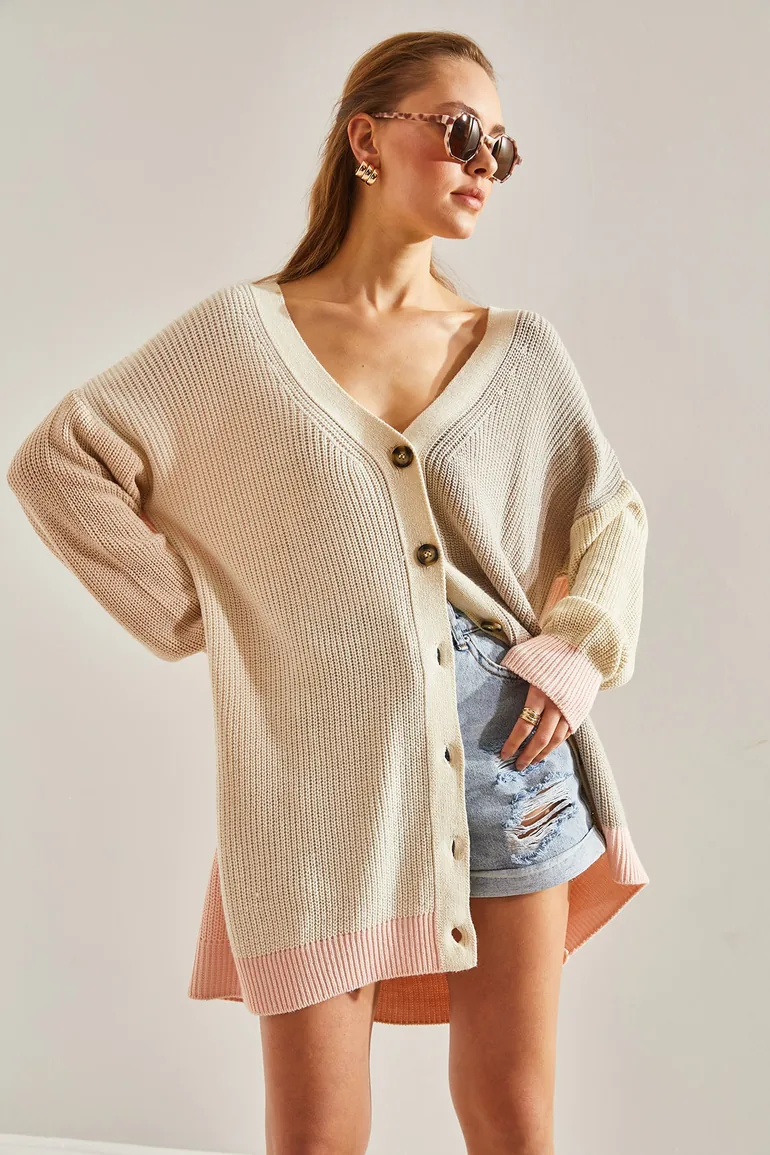 Women's Buttoned Knitwear Cardigan - 1