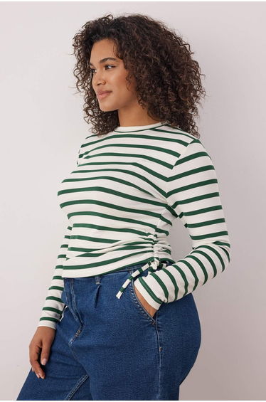 Green crew neck striped ruched crop knit plus size blouse