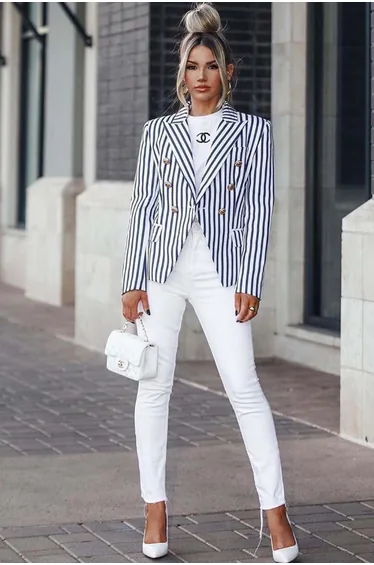 DOUBLE BREASTED STRIPPED BLAZER