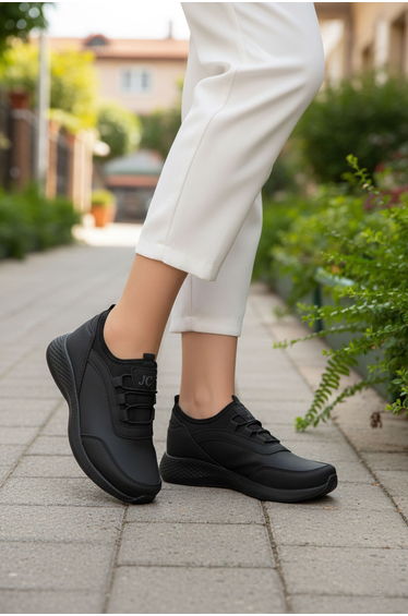 Black-Black Women's Sneaker