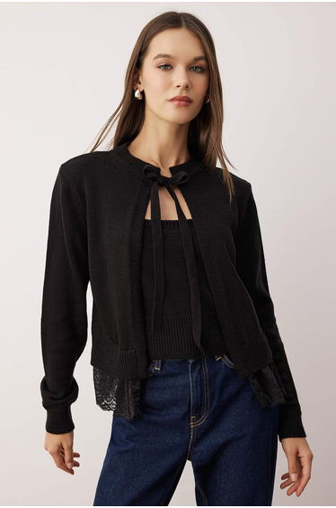 Black 2-Piece Lace Hem Knitted Cardigan-Blouse Knitted Cardigan
