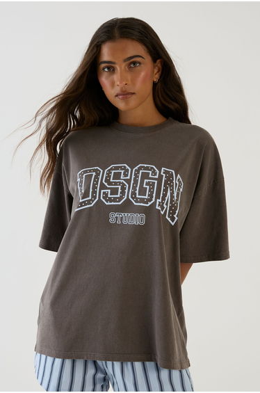 DSGN Studio Collegiate Polka Dot Overdyed Oversized T-Shirt - chocolate