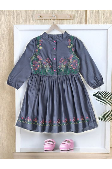 Embroidered Mandarin Collar Knee-Length Dress