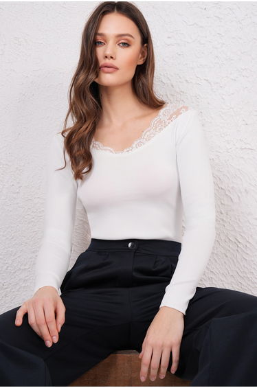 Women's White V-Neck Lace Detailed Knitwear Blouse