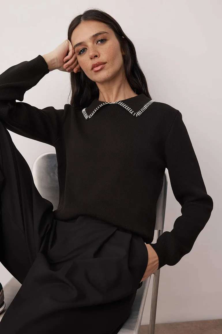 Black cotton blend knit sweater with neckline stitching detail - 1