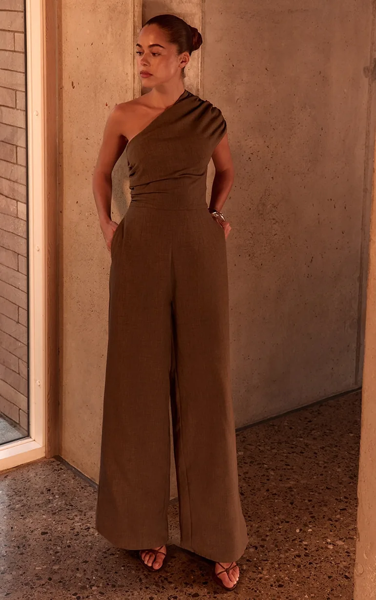 جمبسوت بأرجل عريضة مزموم لون بني  - 2