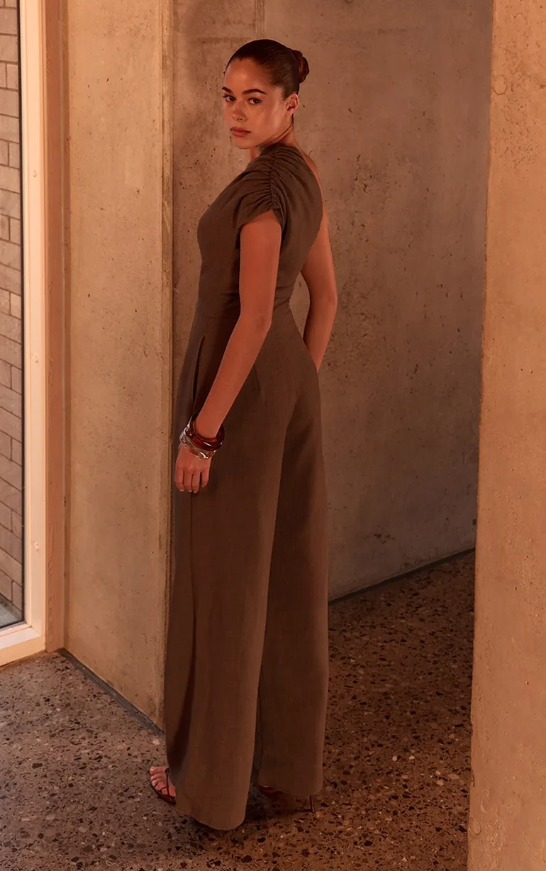 جمبسوت بأرجل عريضة مزموم لون بني  - 1