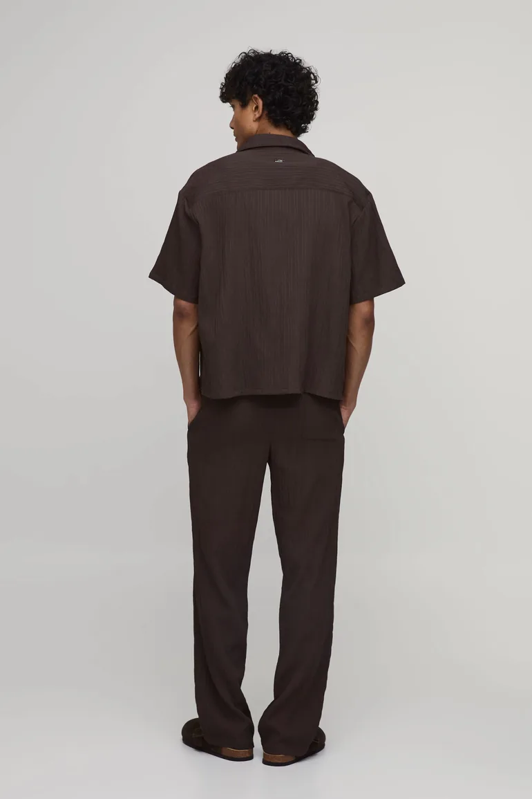 Relaxed Fit Irregular Pleat Texture Trousers - chocolate - 3