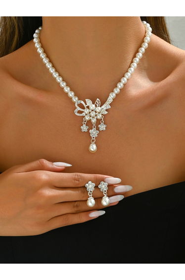 Embellished Lucky Clover Pendant Faux Pearl Necklace and Earrings Jewelry Set