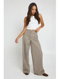 بنطلون بأرجل عريضة بنقشة متعرجة