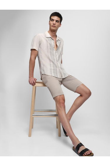 Striped Short Sleeves Button-Down Shirt