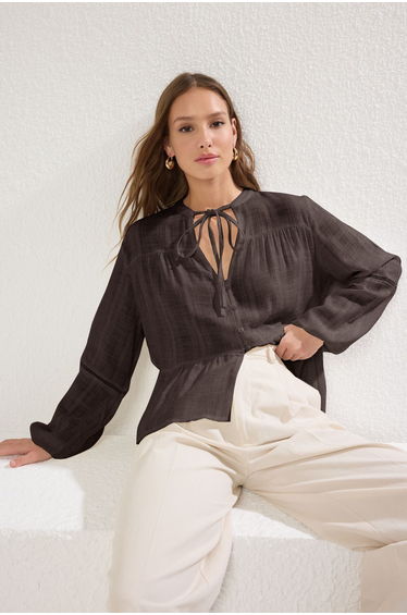 Brown Cotton Textured Fabric Laced Sleeve Regular Regular Pattern Woven Shirt
