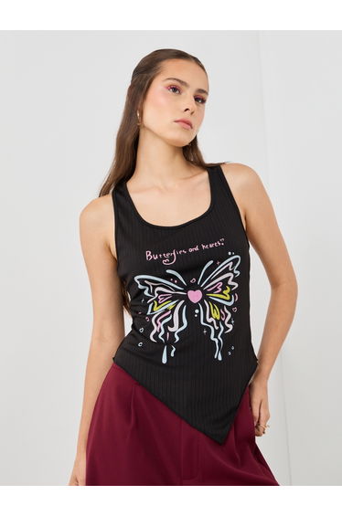 Graphic Print Round Neck Sleeveless Top