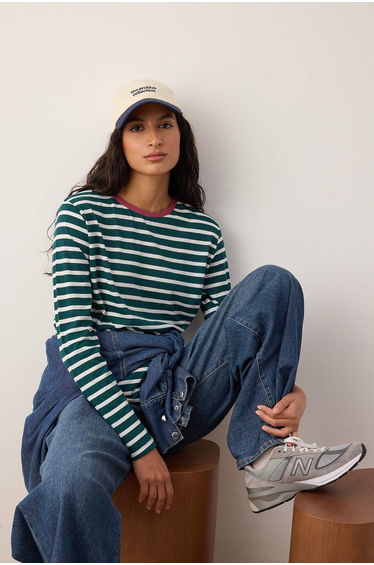 Emerald green & ecru striped relaxed fit crew neck colorful ribbed knit t-shirt