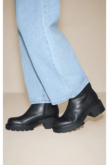 Wide Fit Black Chunky Cleated Sole Dipped Ankle Boot