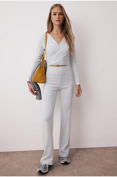 Gray Melange Double Breasted Closure Body-Fitting Long Sleeve Flexible Knitted Top-Bottom Set
