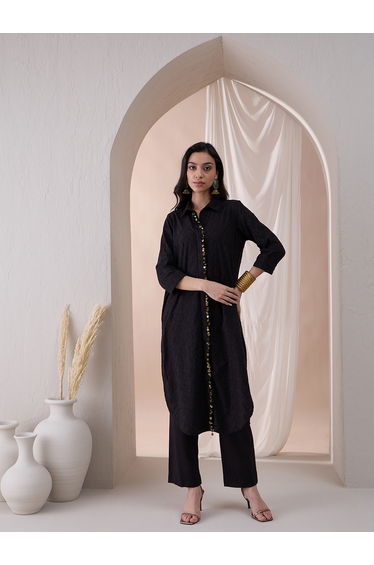 Embroidered Mandarin Collar Tunic with Straight Pant Co-Ords