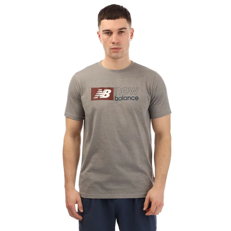تيشيرت قطن نيو بالانس رمادي بأكمام قصيرة