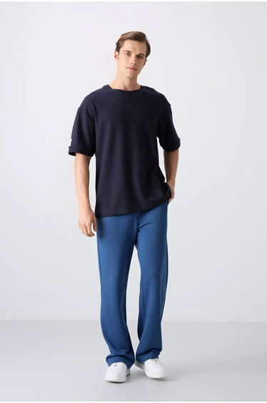 TOMMY Men's Oversized Crew Neck T-Shirt With Patch