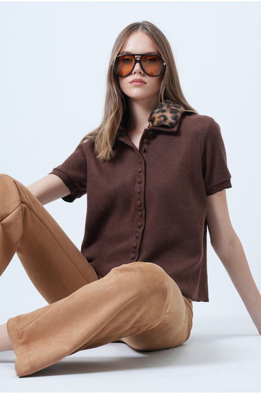 Women's brown leopard print knit blouse with detachable fur trim