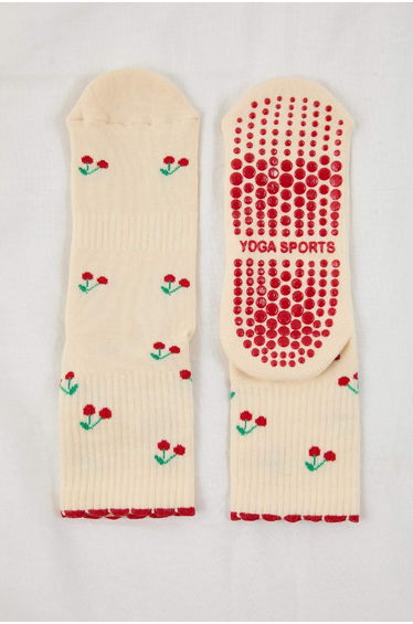 Ecru-red single heart jacquard knitted socks