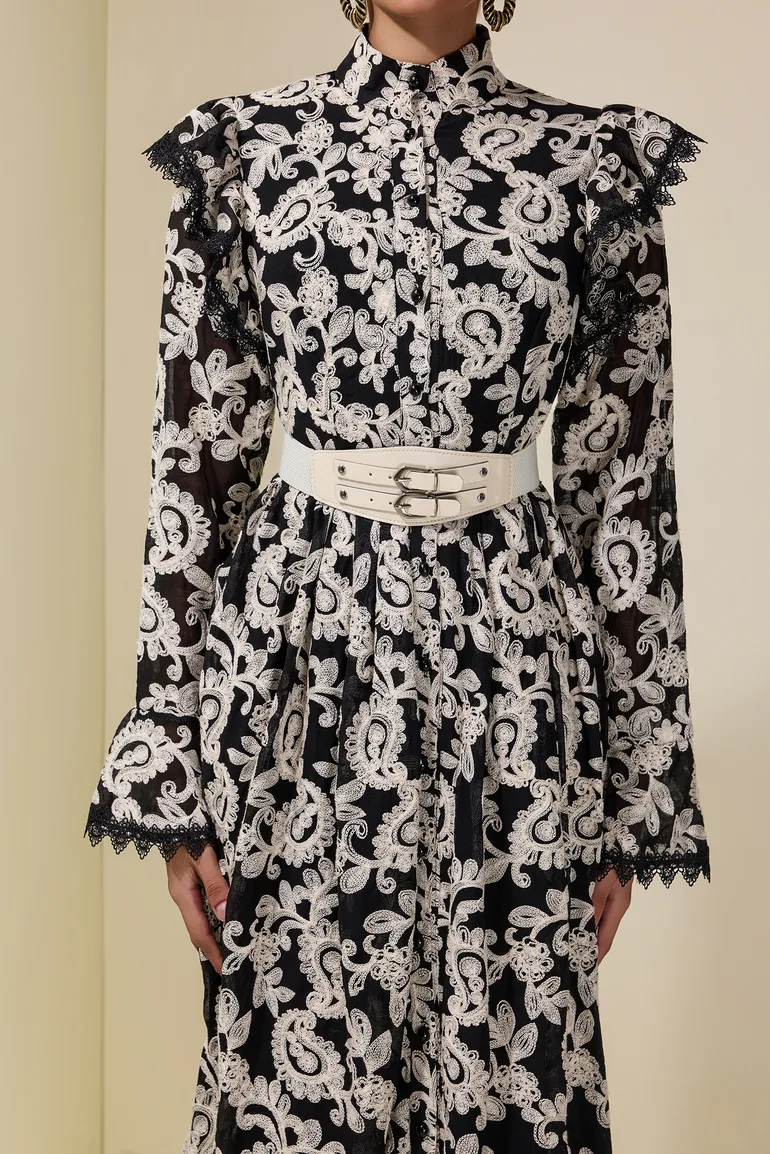 فستان ميدي شيفون بحزام بصف أزرار بتطريز - 6