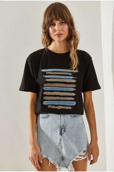 Women's Embroidered Crew Neck T-Shirt