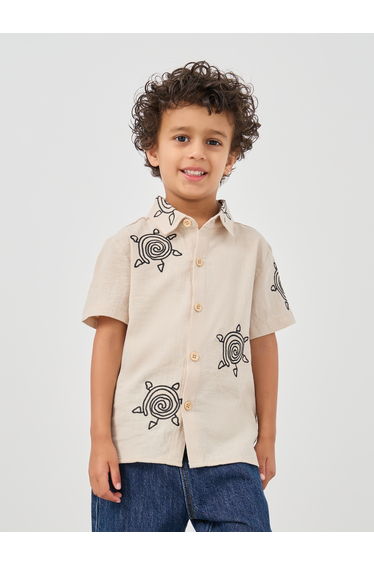 Embroidered Collared Short Sleeve Shirt