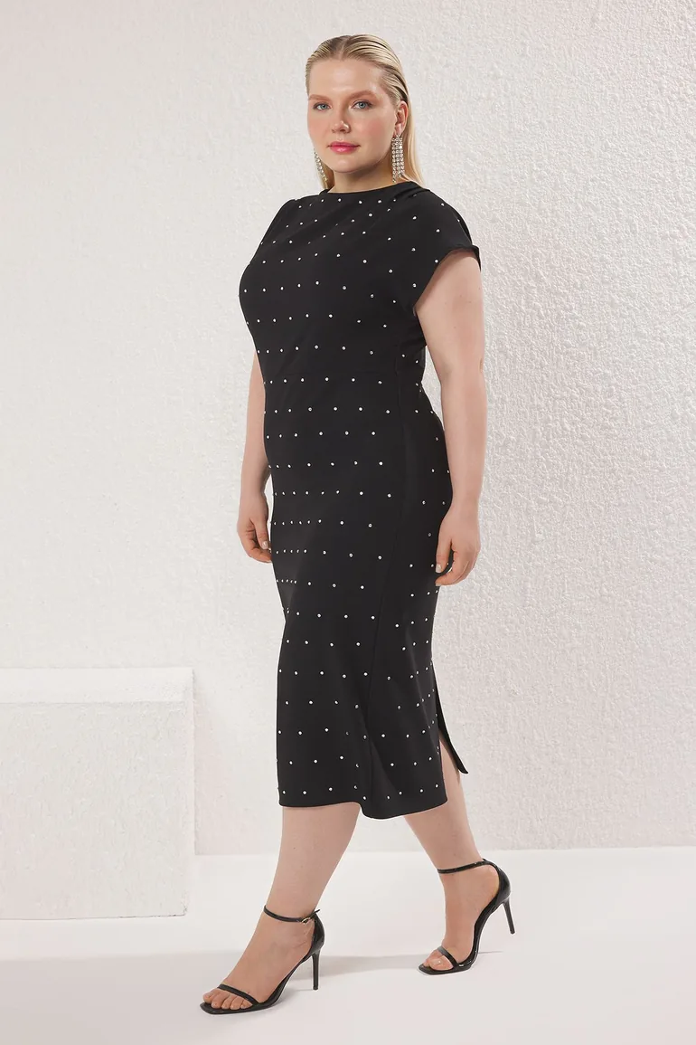 sleeveless plus size graduation dress Solflare Plus Size Sleeveless Maxi Swing Dress,Graduation Dress