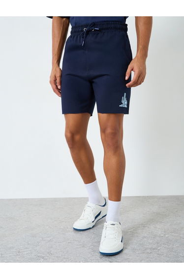 Men Regular Fit Print Detail Shorts