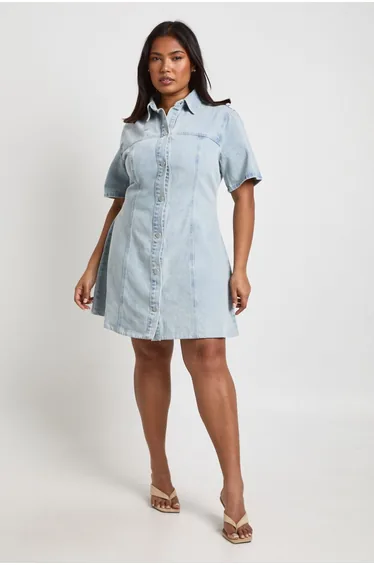 Plus Short Sleeve Cinched Waist Denim Dress - bleach wash