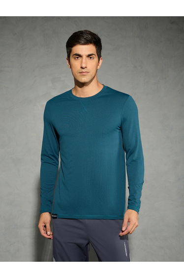 Solid Long Sleeves Regular Fit T-Shirt