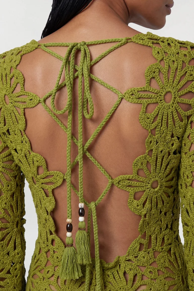 فستان كارين ميلين أخضر قصير بقصة مستقيمة بأكمام طويلة - 1