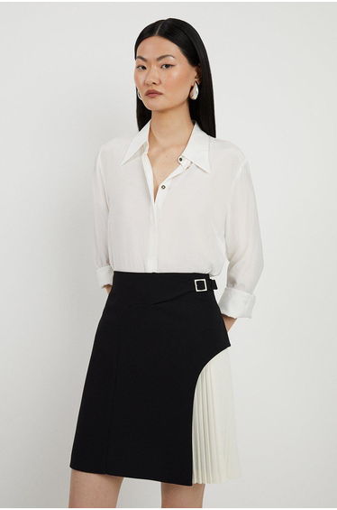 Tailored Buckle Detail Pleated Mini Skirt